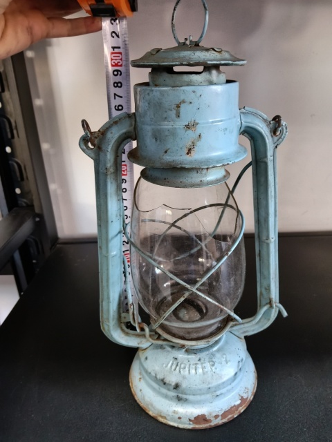 Lampka naftowa Jupiter 2