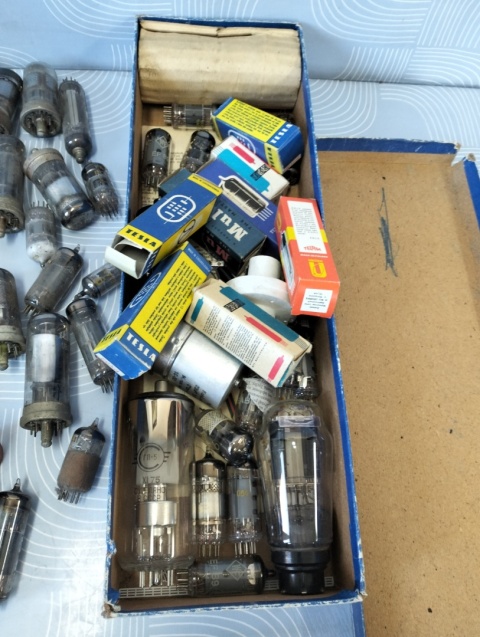 Lampy elektronowe zestaw