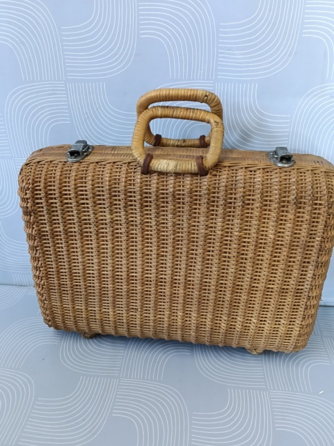 Walizka wiklinowo-rattanowa vintage
