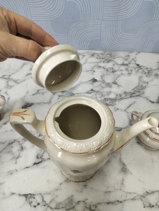 Dzbanek z cukierniczką porcelana Huta Franciszka