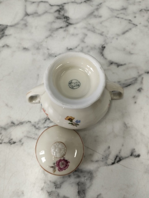 Dzbanek z cukierniczką porcelana Huta Franciszka