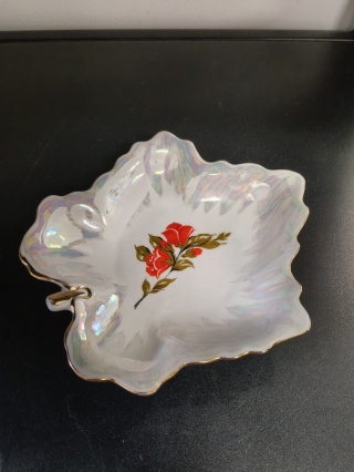 Patera vintage klonowy liść porcelana Sumy ZSRR