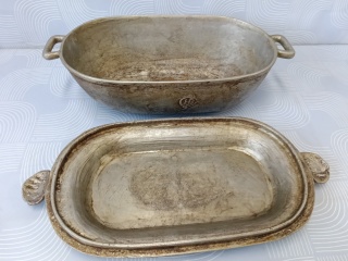 Aluminiowa duża brytfanna.