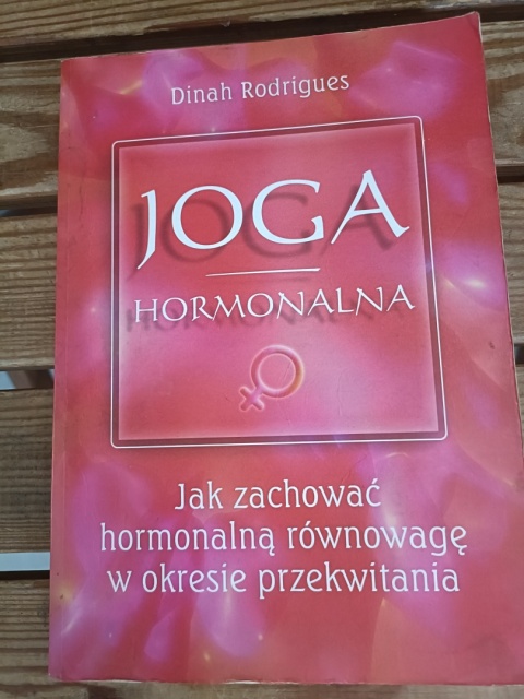 Joga hormonalna Diga Rodrigues