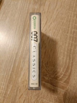 Kaseta magnetofonowa 007 Classics