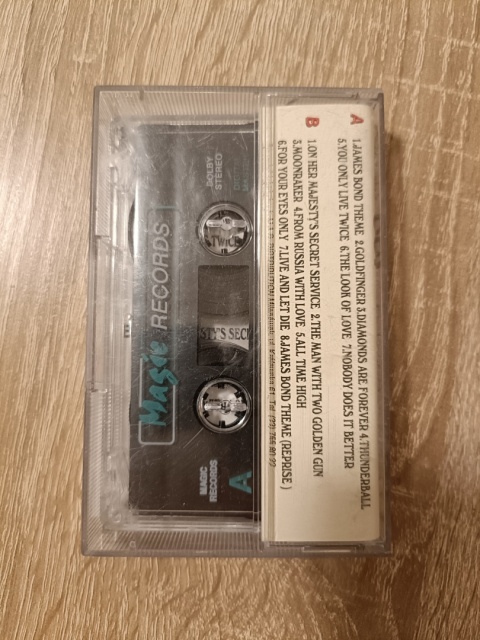 Kaseta magnetofonowa 007 Classics