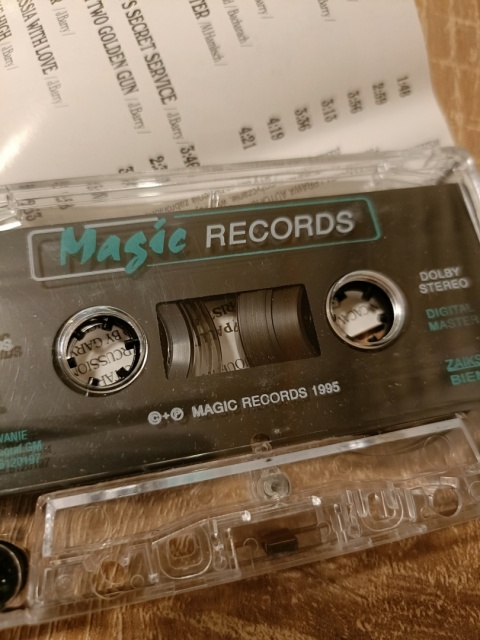 Kaseta magnetofonowa 007 Classics