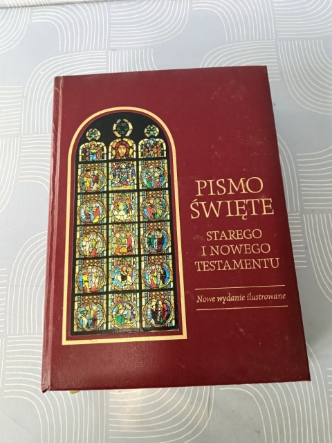 Pismo Święte Starego i Nowego Testamentu - Praca zbiorowa
