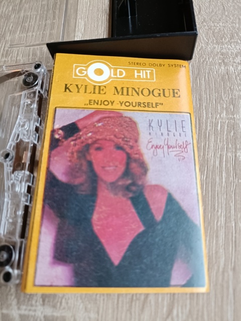 Kaseta magnetofonowa Kylie Minogue