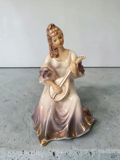 Kolekcjonerska figurka Dama z mandoliną Jan Jezela