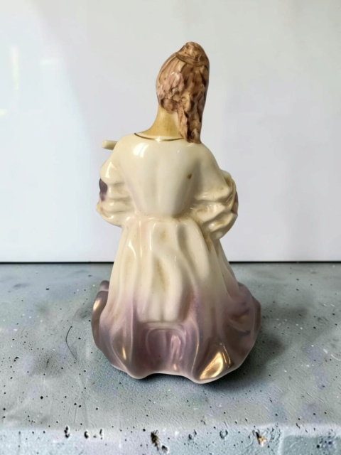 Kolekcjonerska figurka Dama z mandoliną Jan Jezela