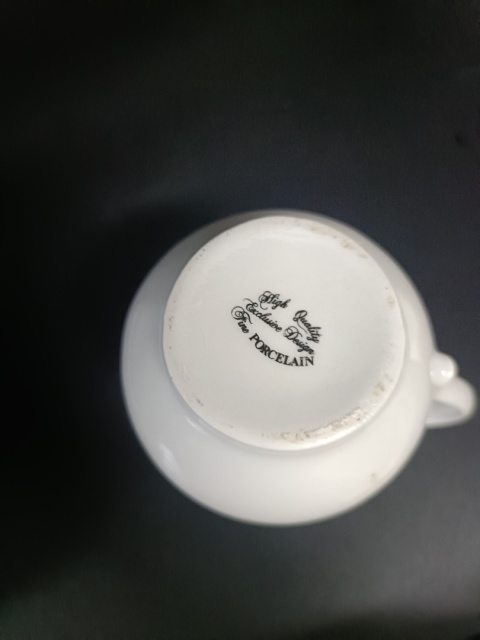 Mlecznik porcelanowy