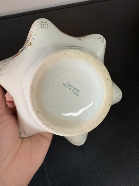 Porcelanowy koszyczek złota róża