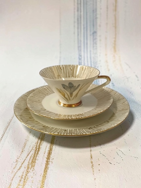 Trio śniadaniowe z krokusem porcelana Seltmann Weiden Bavaria