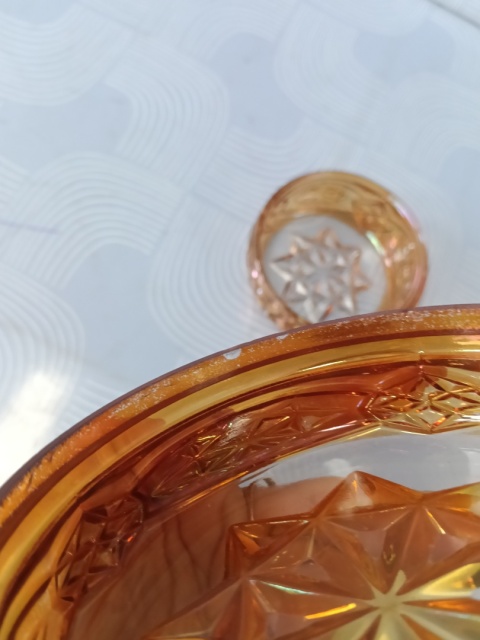 Stara bombonierka Carnival Glass HSG Hortensja