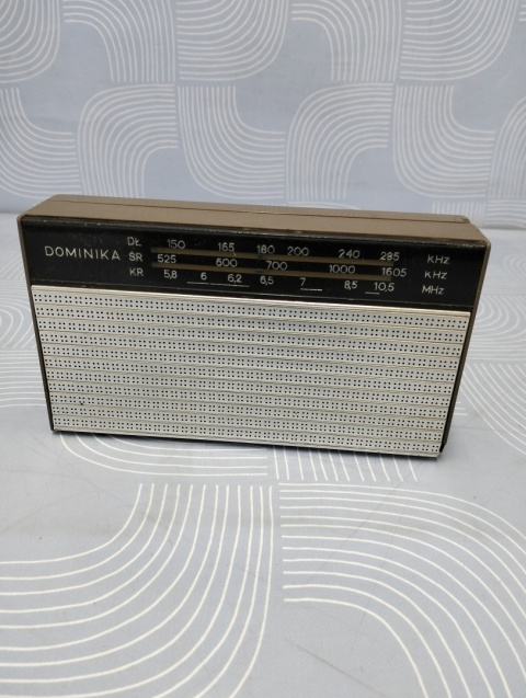 Stare radio Unitra Dominika