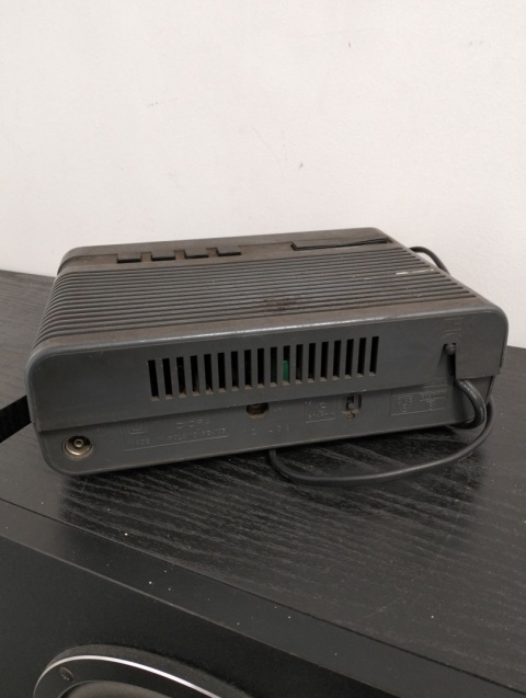 Radio z budzikiem Unitra diora re-105