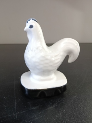 Biała kurka figurka vintage