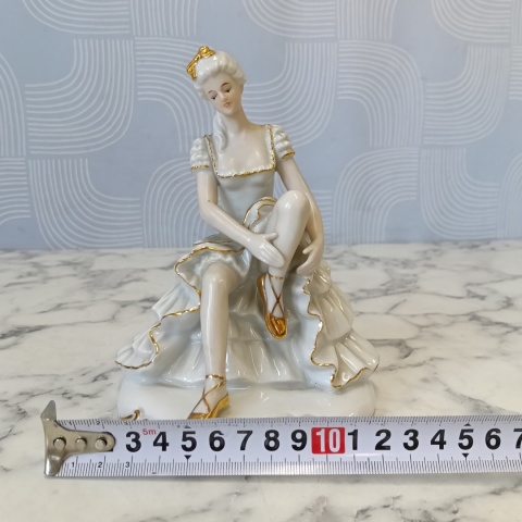 Piękna porcelanowa figurka Baletnica Wallendorf