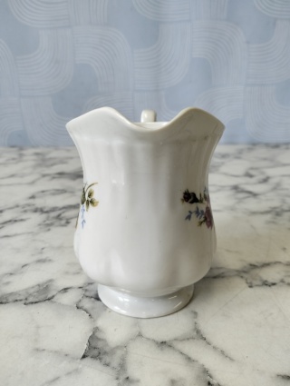 Porcelanowy mlecznik złota róża