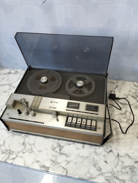 Magnetofon Unitra ZK 240