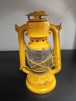 Lampka naftowa żółta