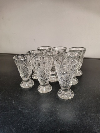 Szklane kieliszki vintage 9 sztuk