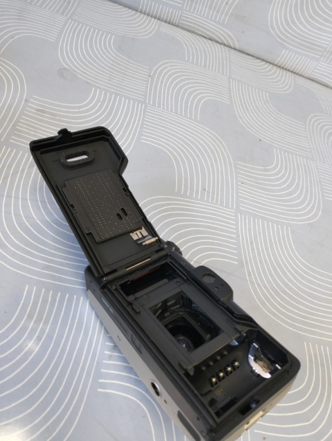 Aparat Canon zoom m85.