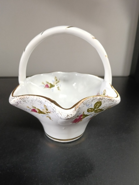 Mały koszyczek porcelana złota róża