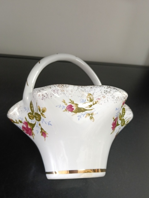 Mały koszyczek porcelana złota róża