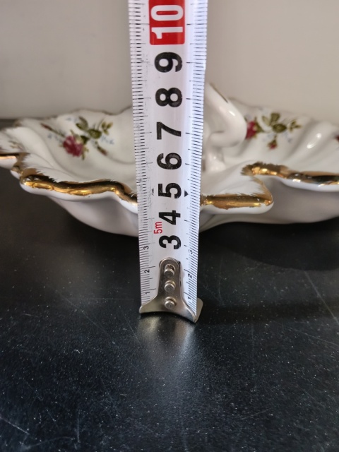 Piękna patera w kształcie liścia porcelana złota róża