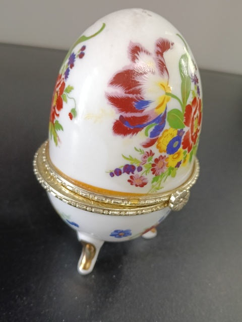 Szkatułka puzderko a'la jajko Faberge
